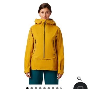 Mountain Hardware women’s anorak. Bright Orange